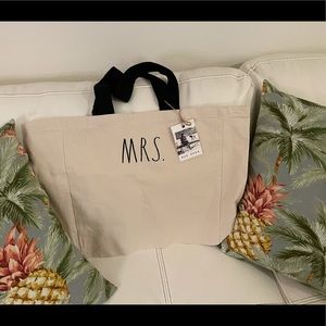 Rae Dunn MRS tote